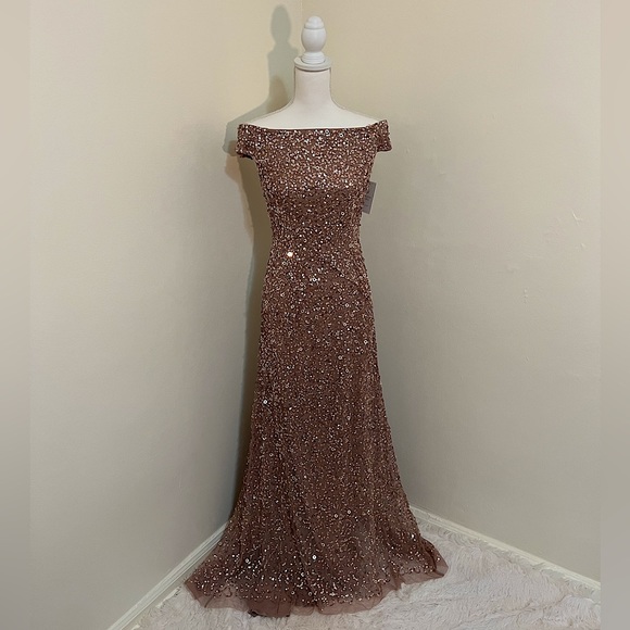 BRAND NEW ADRIANNA PAPELL SEQUIN GOWN - Picture 3 of 6